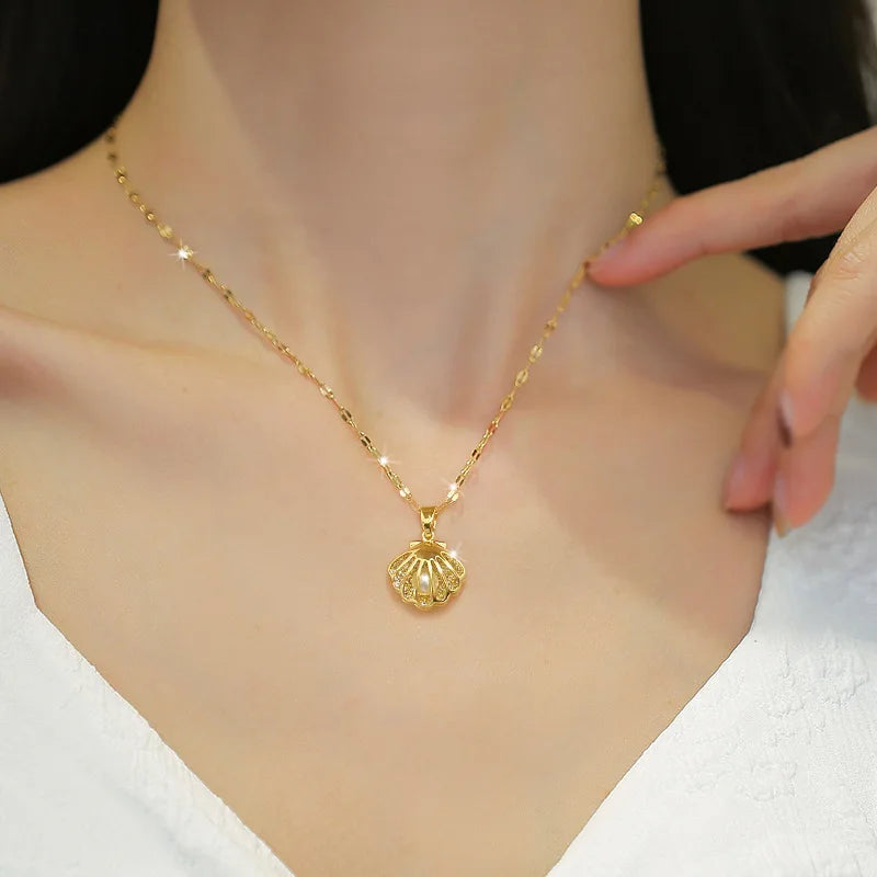 Luxury Shell Pearl Necklace